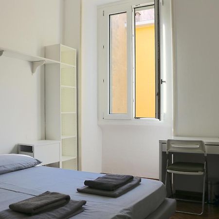 S. Ambrogio Cozy Apartment Milan Bagian luar foto