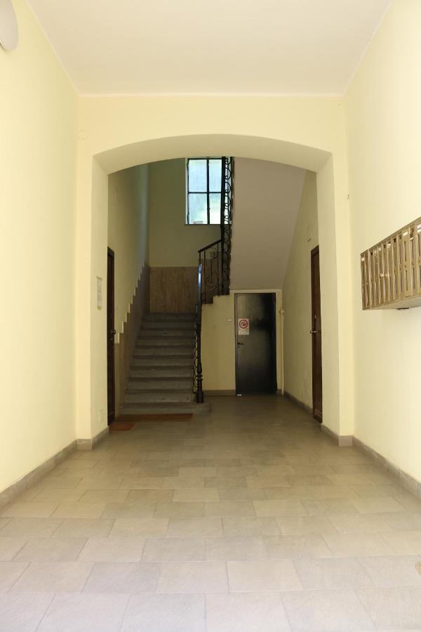 S. Ambrogio Cozy Apartment Milan Bagian luar foto